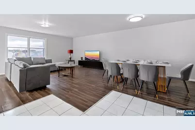 101 Oak Street 2 #2, Bayonne, NJ 07002 - Photo 3