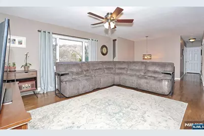 1400 Rt-208, Hawthorne, NJ 07506 - Photo 11