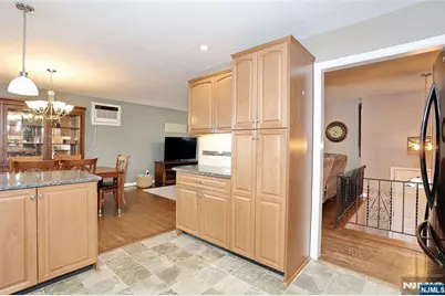 1400 Rt-208, Hawthorne, NJ 07506 - Photo 9