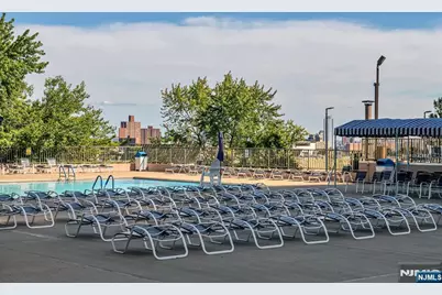 300 Winston 702 #702, Cliffside Park, NJ 07010 - Photo 21