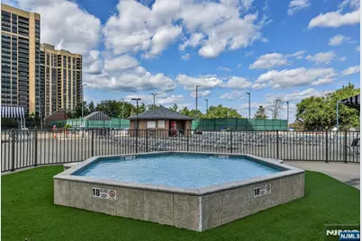300 Winston 702 #702, Cliffside Park, NJ 07010 - Photo 23