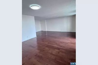 300 Winston 702 #702, Cliffside Park, NJ 07010 - Photo 5