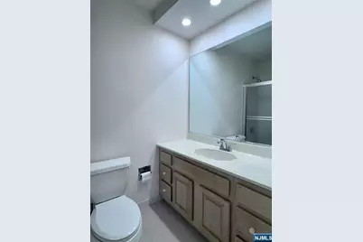 300 Winston 702 #702, Cliffside Park, NJ 07010 - Photo 11