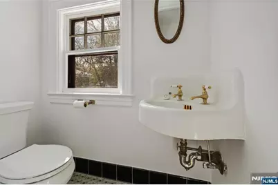 318 Gilbert Street, Ridgewood, NJ 07450 - Photo 9