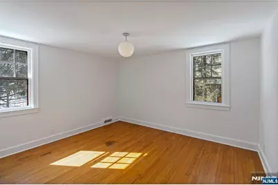 318 Gilbert Street, Ridgewood, NJ 07450 - Photo 19