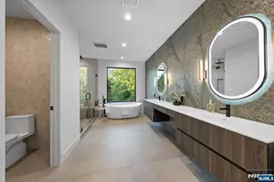 577 Floyd St, Englewood Cliffs, NJ 07632 - Photo 33