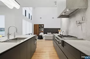 577 Floyd St, Englewood Cliffs, NJ 07632 - Photo 21