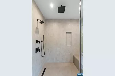 577 Floyd Street, Englewood Cliffs, NJ 07632 - Photo 33