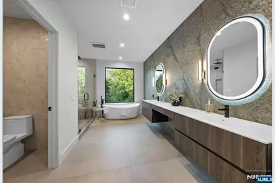 577 Floyd Street, Englewood Cliffs, NJ 07632 - Photo 29