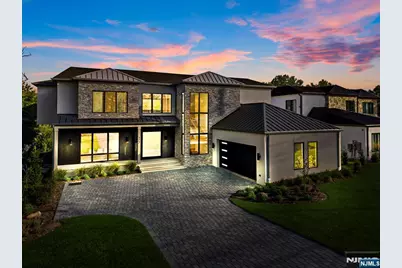 577 Floyd Street, Englewood Cliffs, NJ 07632 - Photo 1