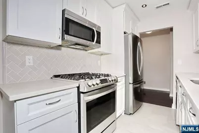 17 Colonial Village Drive, Hillsdale, NJ 07642 - Photo 11