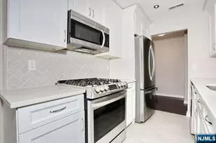 17 Colonial Village Dr, Hillsdale, NJ 07642 - Photo 11