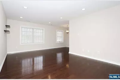 17 Colonial Village Drive, Hillsdale, NJ 07642 - Photo 5