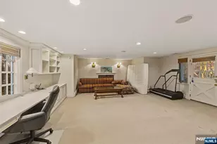 3 Lambs Ln, Cresskill, NJ 07626 - Photo 39