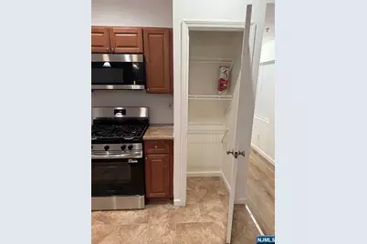 503 Valley Brook Avenue 2 #2, Lyndhurst Township, NJ 07071 - Photo 7