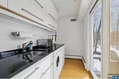 47 Hopper Farm Road, Upper Saddle River, NJ 07458 - Photo 17