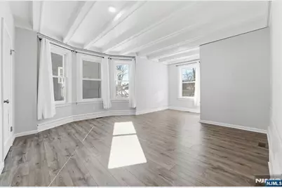 15 Highland Avenue, East Orange, NJ 07018 - Photo 9