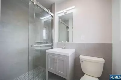 223 E Palisades Boulevard 2nd Fl #2nd FL, Palisades Park, NJ 07650 - Photo 23