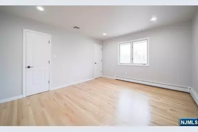 223 E Palisades Boulevard 2nd Fl #2nd FL, Palisades Park, NJ 07650 - Photo 21