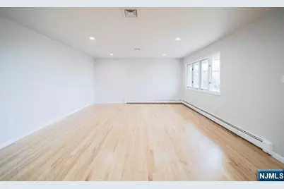 223 E Palisades Boulevard 2nd Fl #2nd FL, Palisades Park, NJ 07650 - Photo 3
