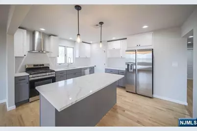 223 E Palisades Boulevard 2nd Fl #2nd FL, Palisades Park, NJ 07650 - Photo 11