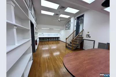 107 Stuyvesant Avenue 201 #201, Lyndhurst Township, NJ 07071 - Photo 13