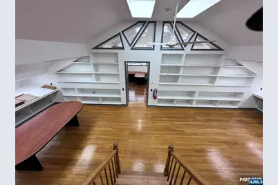 107 Stuyvesant Avenue 201 #201, Lyndhurst Township, NJ 07071 - Photo 7