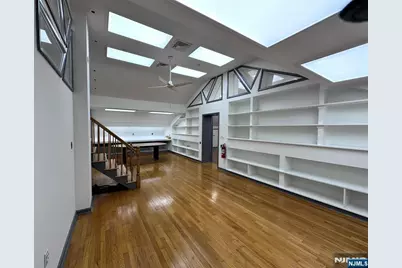 107 Stuyvesant Avenue 201 #201, Lyndhurst Township, NJ 07071 - Photo 9