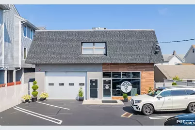 107 Stuyvesant Avenue 202 #202, Lyndhurst Township, NJ 07071 - Photo 1