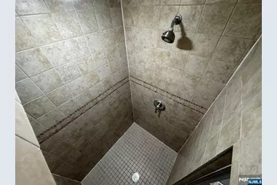 34 Bergen Avenue, Bergenfield, NJ 07621 - Photo 11