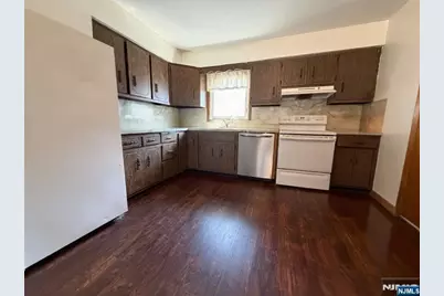 79 Hunter Street, Lodi, NJ 07644 - Photo 5