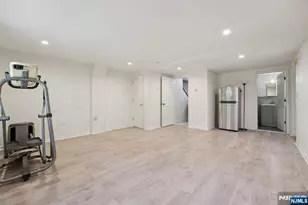 1670 Maple St, Fort Lee, NJ 07024 - Photo 23