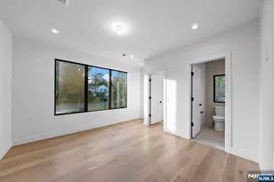 577 Floyd St, Englewood Cliffs, NJ 07632 - Photo 39