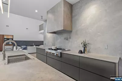 577 Floyd Street, Englewood Cliffs, NJ 07632 - Photo 17