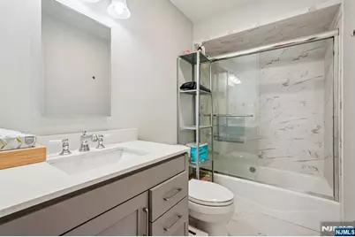 44 Forsythia Lane, Paramus, NJ 07652 - Photo 33