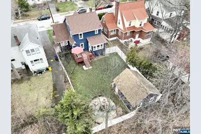 703 Linden Avenue, Teaneck Township, NJ 07666 - Photo 35