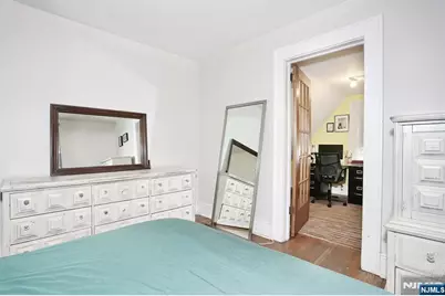 703 Linden Avenue, Teaneck Township, NJ 07666 - Photo 13