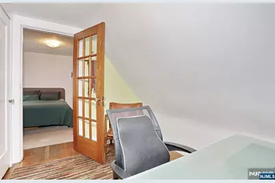 703 Linden Avenue, Teaneck Township, NJ 07666 - Photo 15