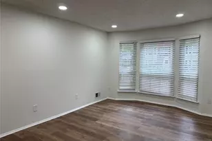 250 Larch Ln, Mahwah, NJ 07430 - Photo 13