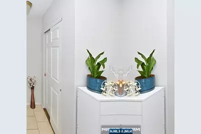 250 Larch Lane, Mahwah, NJ 07430 - Photo 5