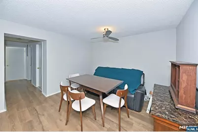 250 Larch Lane, Mahwah, NJ 07430 - Photo 11