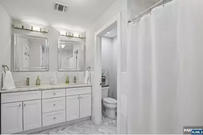 10 Glen Street, Cliffside Park, NJ 07010 - Photo 27