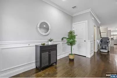 10 Glen Street, Cliffside Park, NJ 07010 - Photo 3