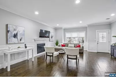 10 Glen Street, Cliffside Park, NJ 07010 - Photo 9