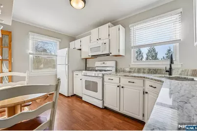 364 Westfield Avenue, Ridgewood, NJ 07450 - Photo 7