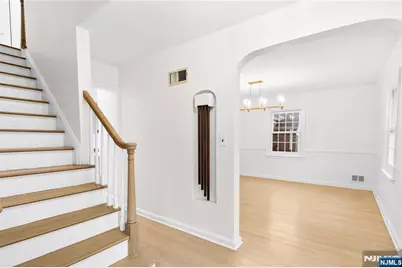 72 Creston Avenue, Tenafly, NJ 07670 - Photo 9