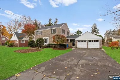 72 Creston Avenue, Tenafly, NJ 07670 - Photo 3