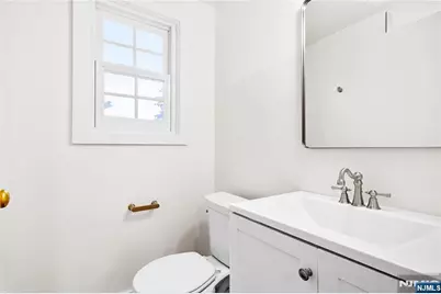 72 Creston Avenue, Tenafly, NJ 07670 - Photo 15