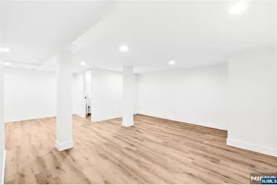 72 Creston Avenue, Tenafly, NJ 07670 - Photo 19