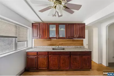 2455 3rd Street, Fort Lee, NJ 07024 - Photo 21